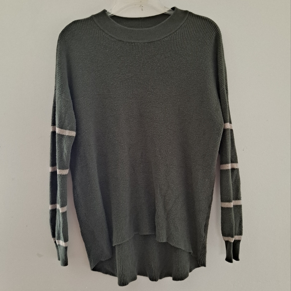 American Eagle Army Green Soft knit High low hem Jegging fit Sweater Siz… - Picture 5 of 7